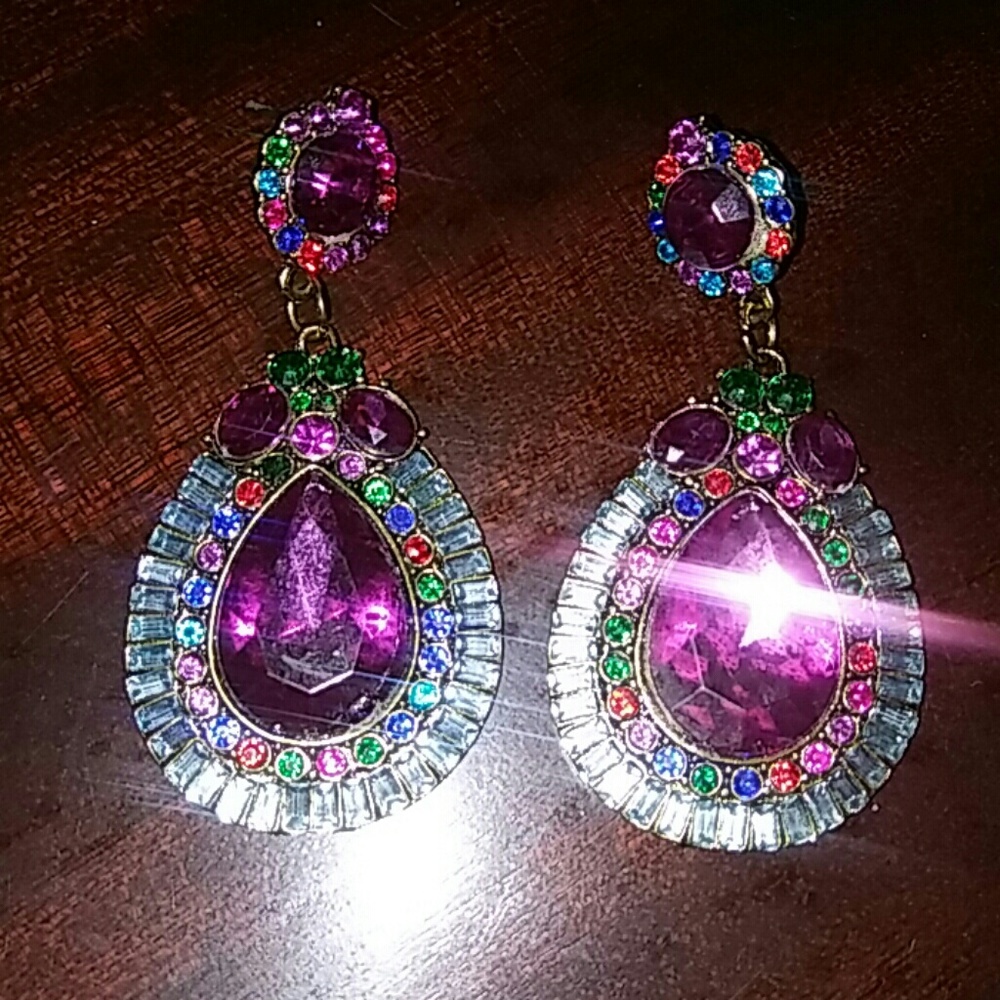 Earrings.